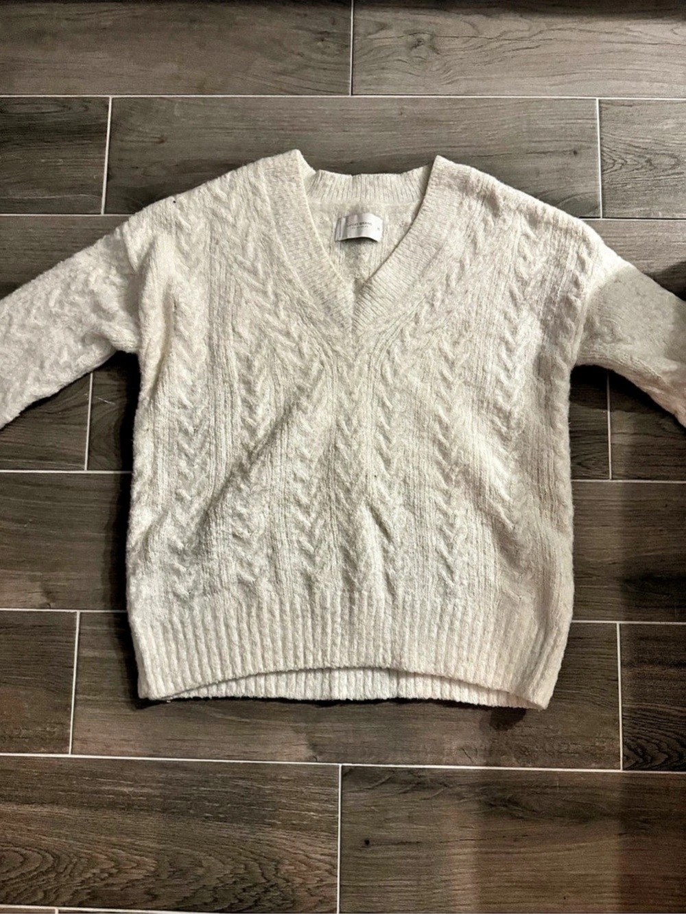 Lucky Brand Fuzzy Cable V-Neck Pullover Sweater Cream